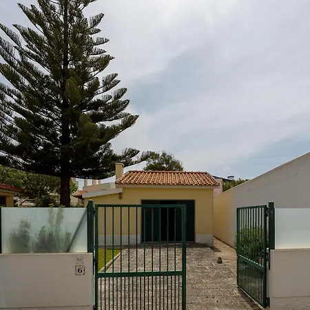 Casa Da Vigia - Santa Cruz - Casa Com Jardim A 4 Min Da Casa vacanze A dos Cunhados