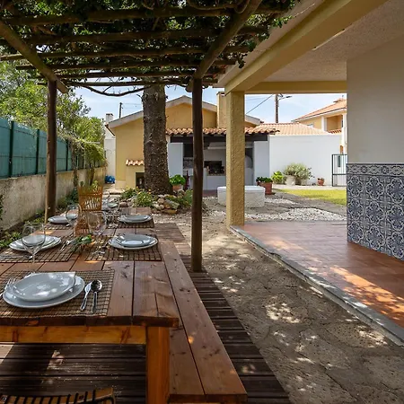 Casa vacanze Casa Da Vigia - Santa Cruz - Casa Com Jardim A 4 Min Da