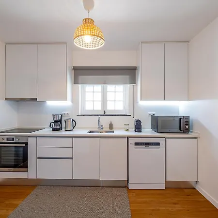 Casa Da Vigia-casa Com Jardim A 4 Min Da بيت للعطل أدوس كونهادوس