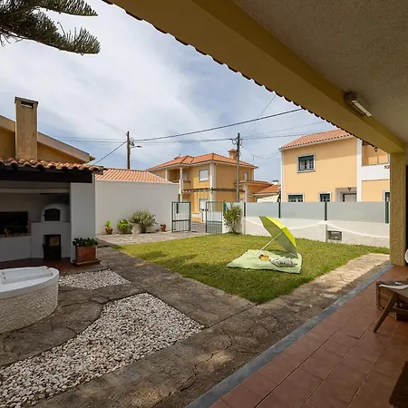 Casa vacanze Casa Da Vigia - Santa Cruz - Casa Com Jardim A 4 Min Da