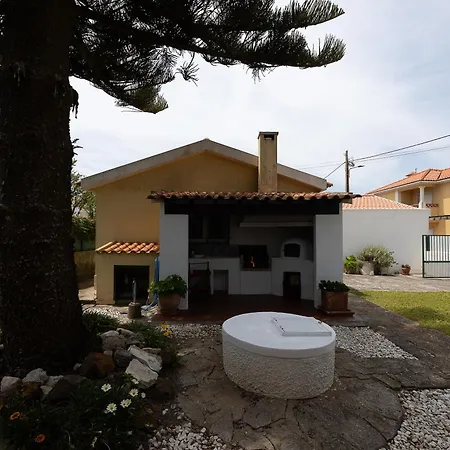 Casa vacanze Casa Da Vigia - Santa Cruz - Casa Com Jardim A 4 Min Da A dos Cunhados