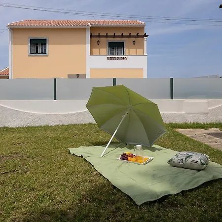 Casa Da Vigia - Santa Cruz - Casa Com Jardim A 4 Min Da Casa vacanze A dos Cunhados