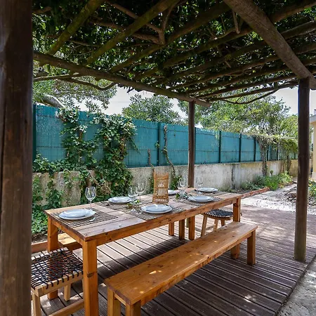 Casa Da Vigia-casa Com Jardim A 4 Min Da بيت للعطل أدوس كونهادوس