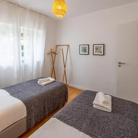 Casa Da Vigia - Santa Cruz - Casa Com Jardim A 4 Min Da A dos Cunhados