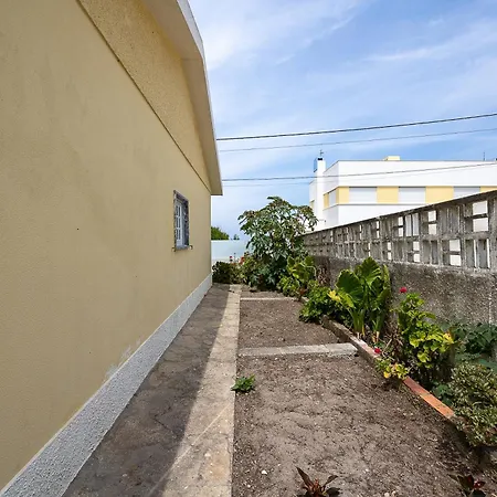 Casa vacanze Casa Da Vigia - Santa Cruz - Casa Com Jardim A 4 Min Da A dos Cunhados