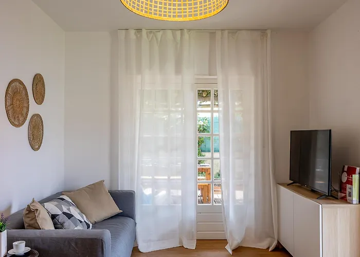 Casa Da Vigia-casa Com Jardim A 4 Min Da 別荘