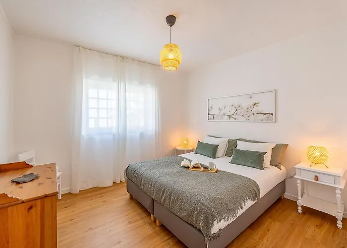 Casa Da Vigia-casa Com Jardim A 4 Min Da 別荘